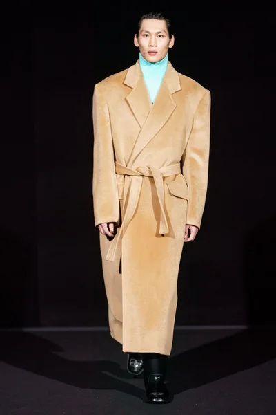 Look 79